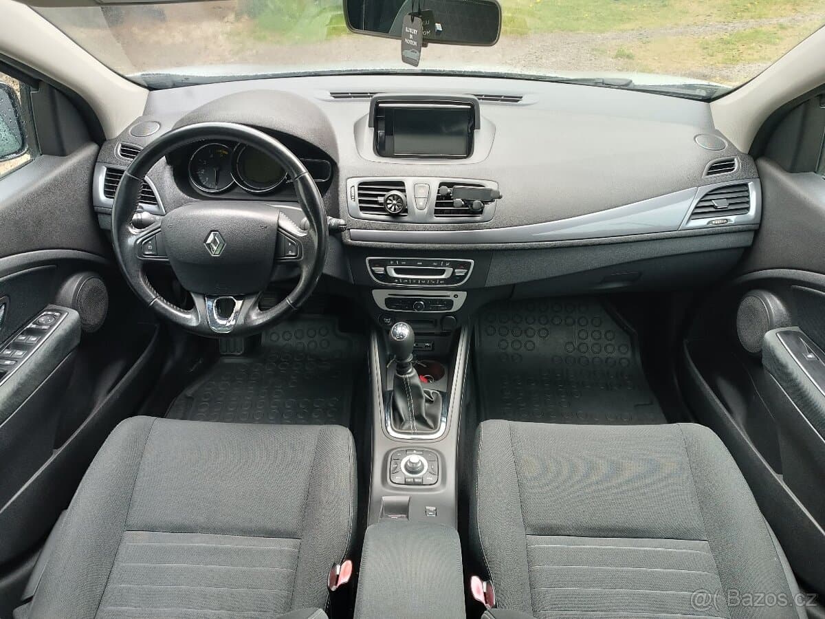 2015 Renault MEGANE - 11