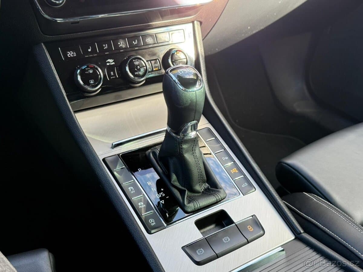 2021 Škoda SUPERB - 11