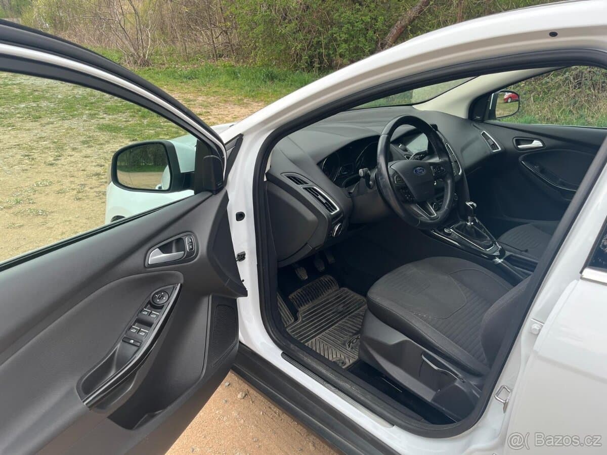 Ford FOCUS - 11