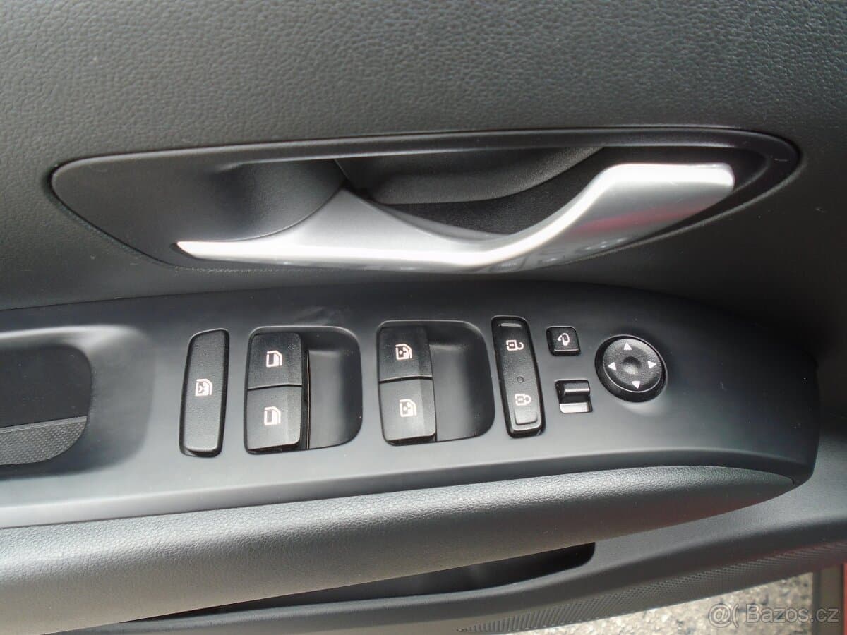 2022 Hyundai TUCSON - 11