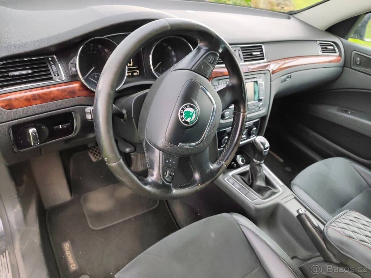 Škoda SUPERB - 11