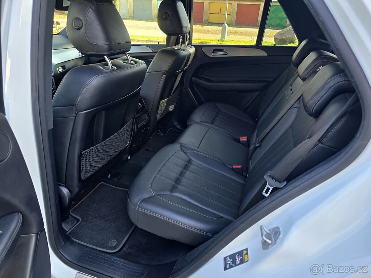 2016 Mercedes-Benz GL - 11