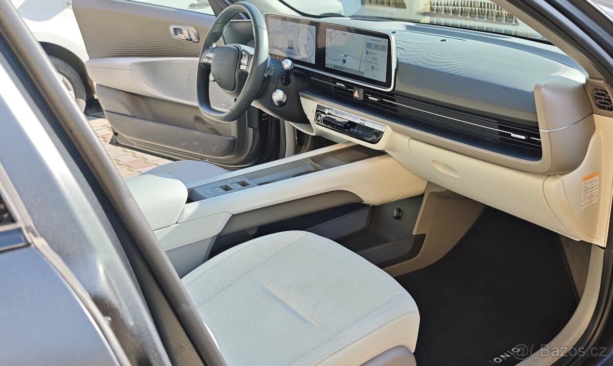 2023 Hyundai IONIQ 6 - 11