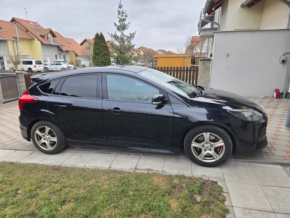 2013 Ford FOCUS - 11