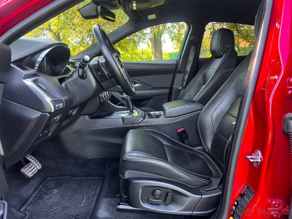 2018 Jaguar E-PACE - 11