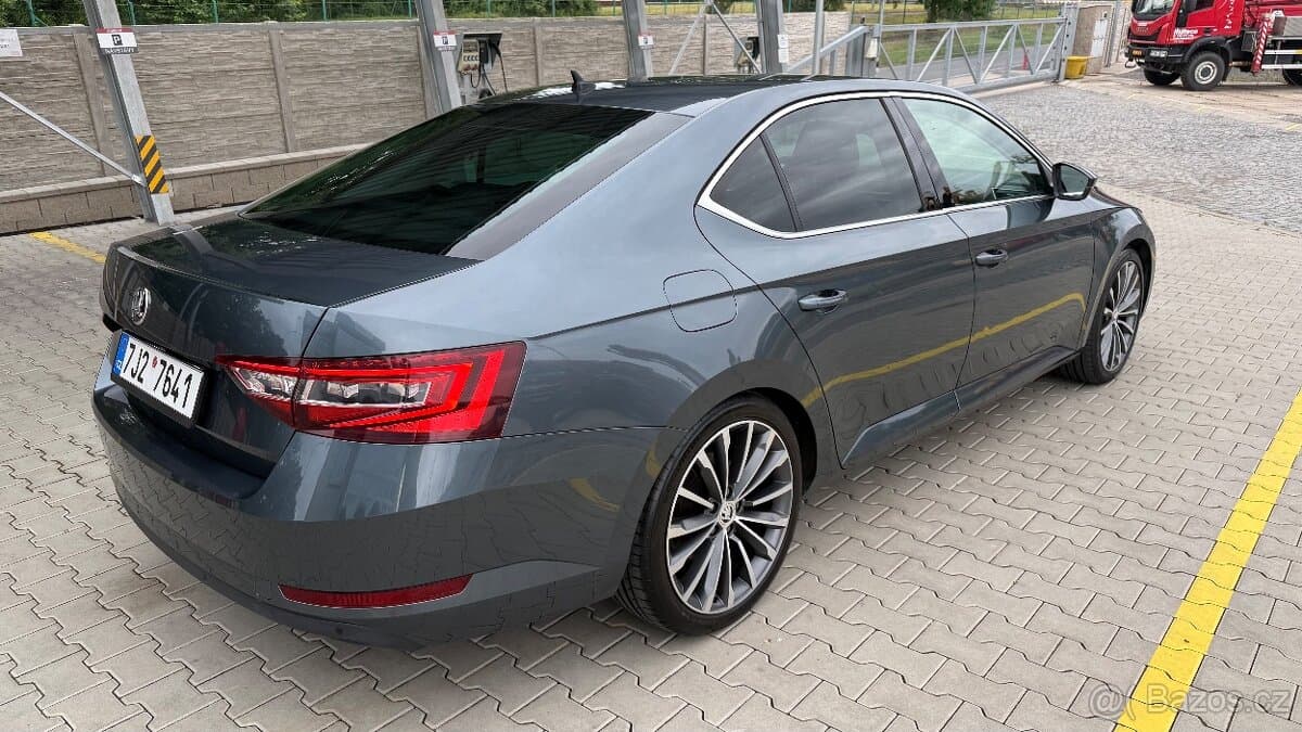 2015 Škoda SUPERB - 11