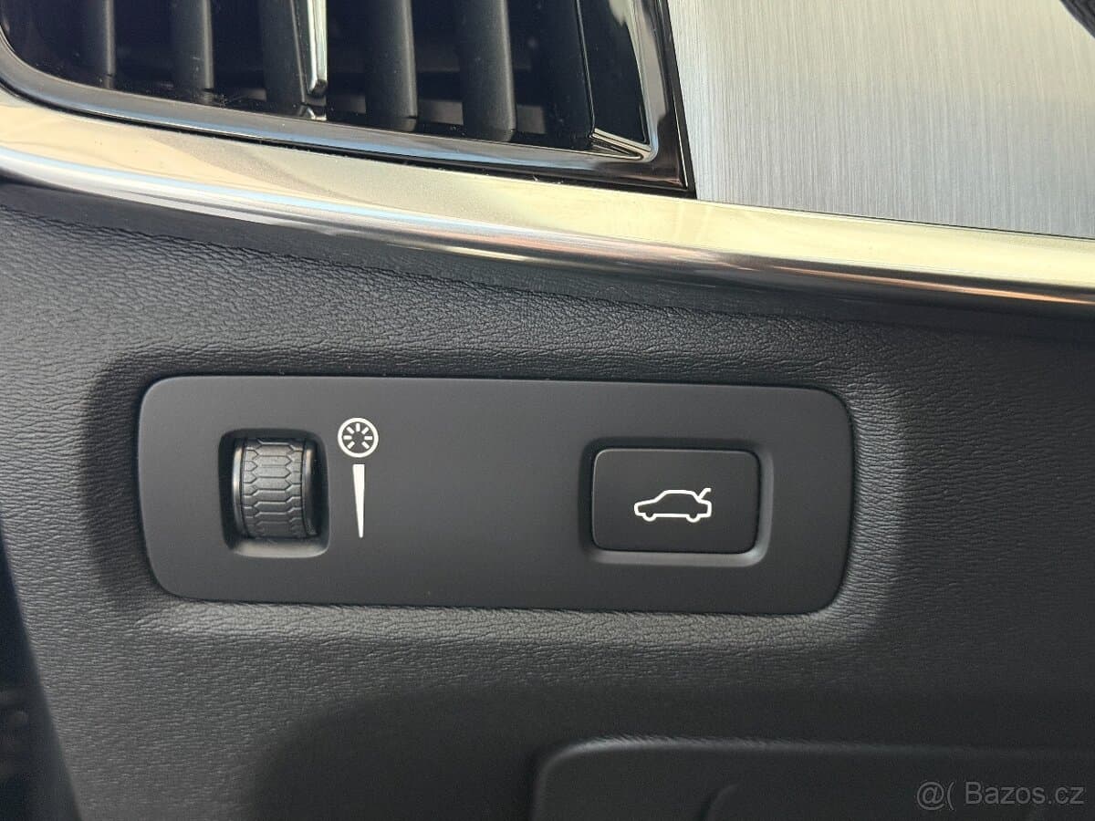 2019 Volvo V90 - 11