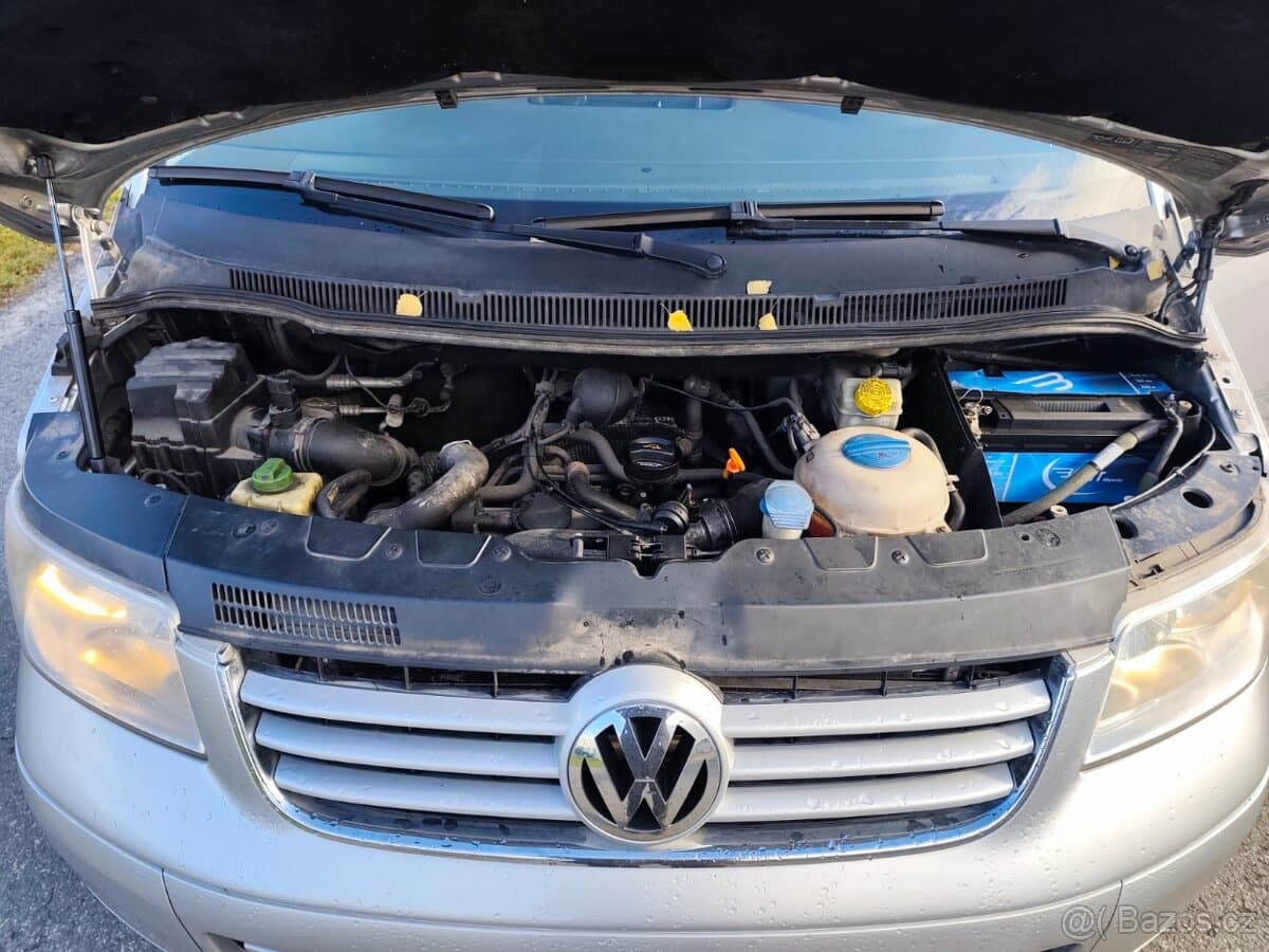 Volkswagen CARAVELLE - 11