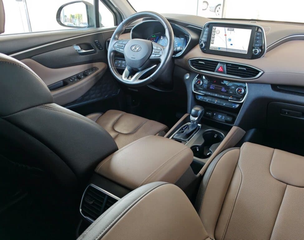 2019 Hyundai SANTA FE - 11