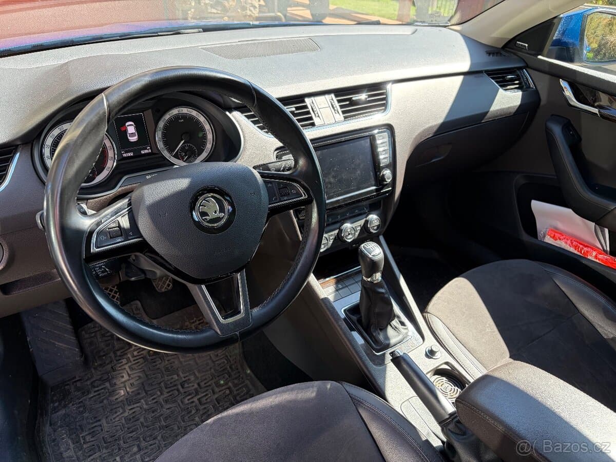 2015 Škoda OCTAVIA - 11