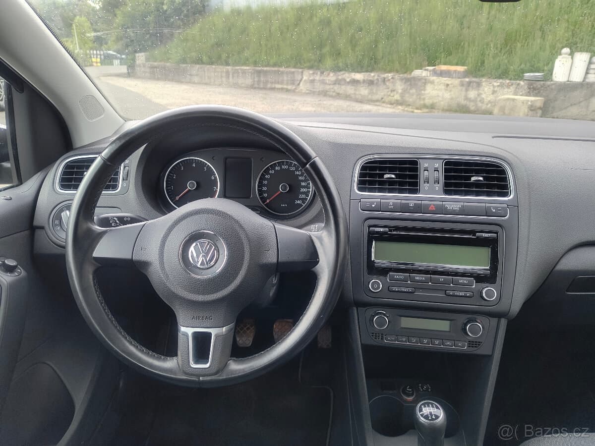2009 Volkswagen POLO - 11