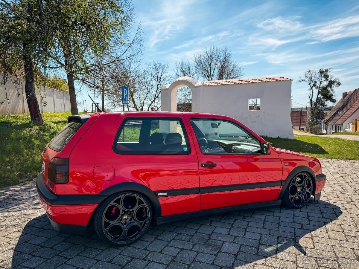 1995 Volkswagen GOLF - 11