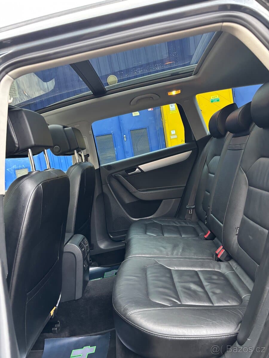 2013 Volkswagen PASSAT - 11