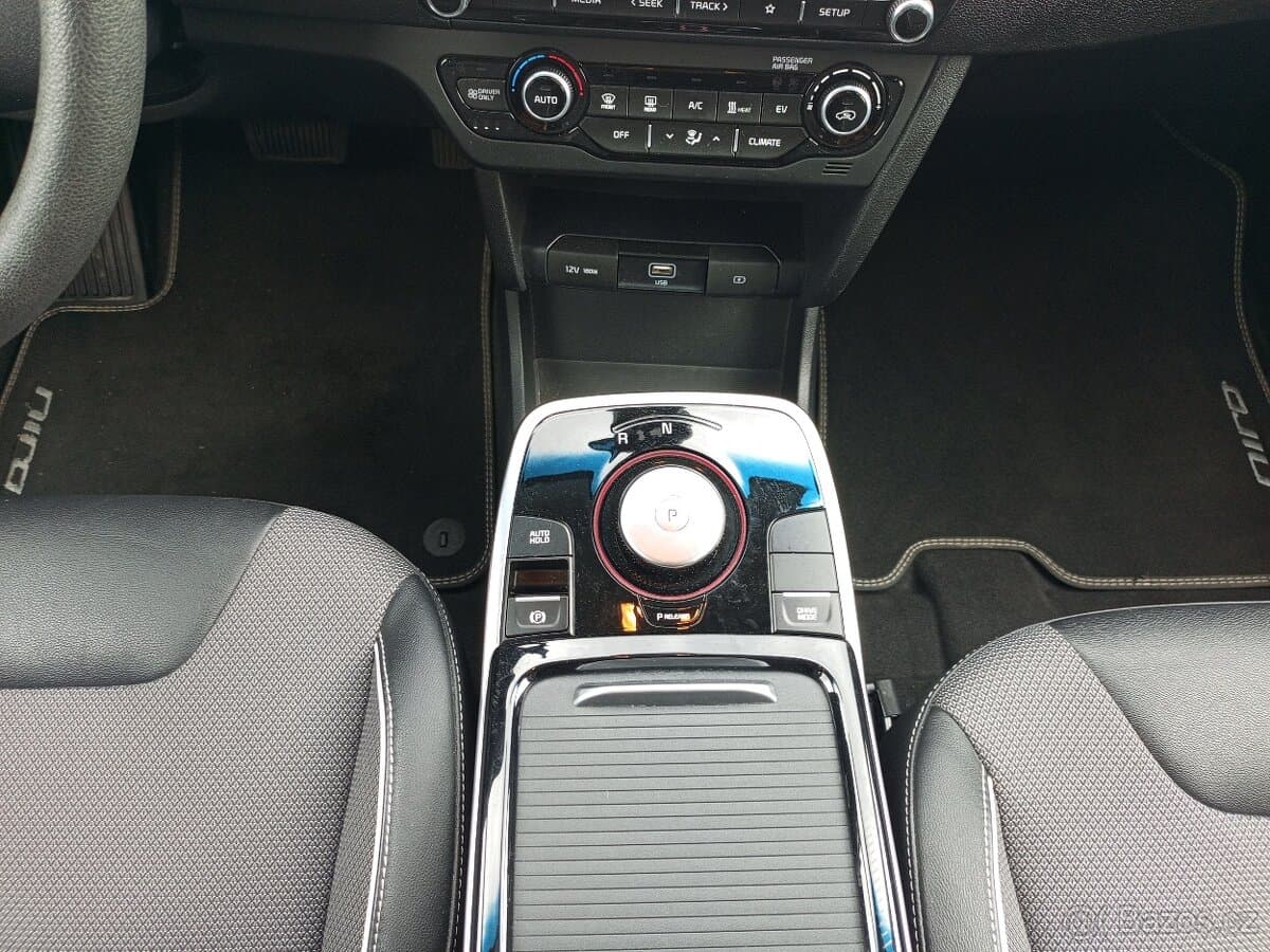 2021 Kia NIRO - 11
