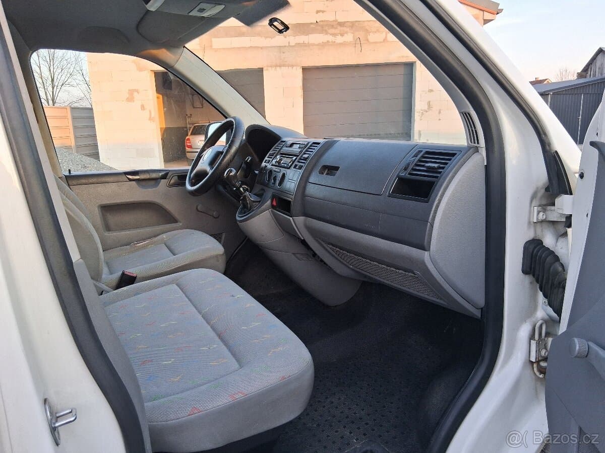 2005 Volkswagen TRANSPORTER - 11