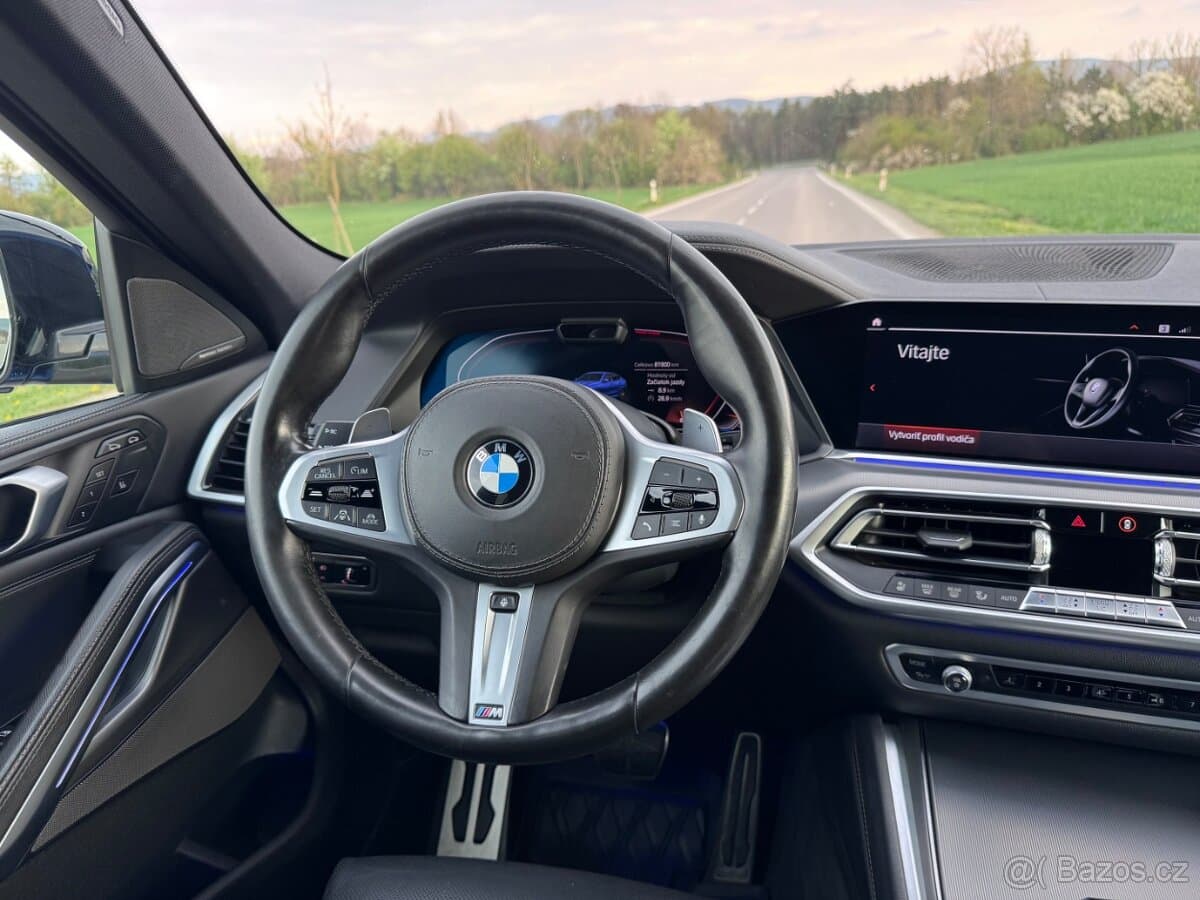 2020 BMW X6 - 11