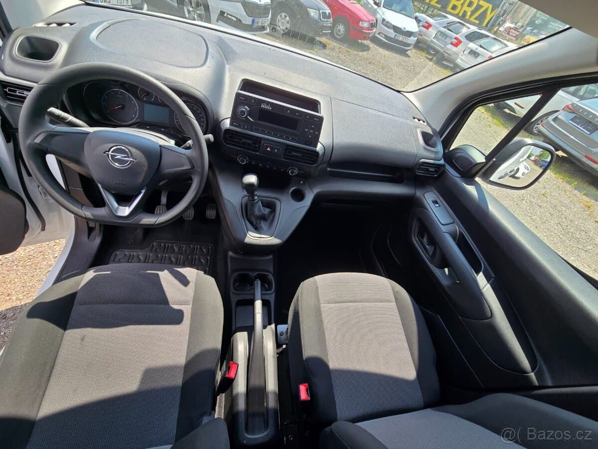2020 Opel COMBO - 11