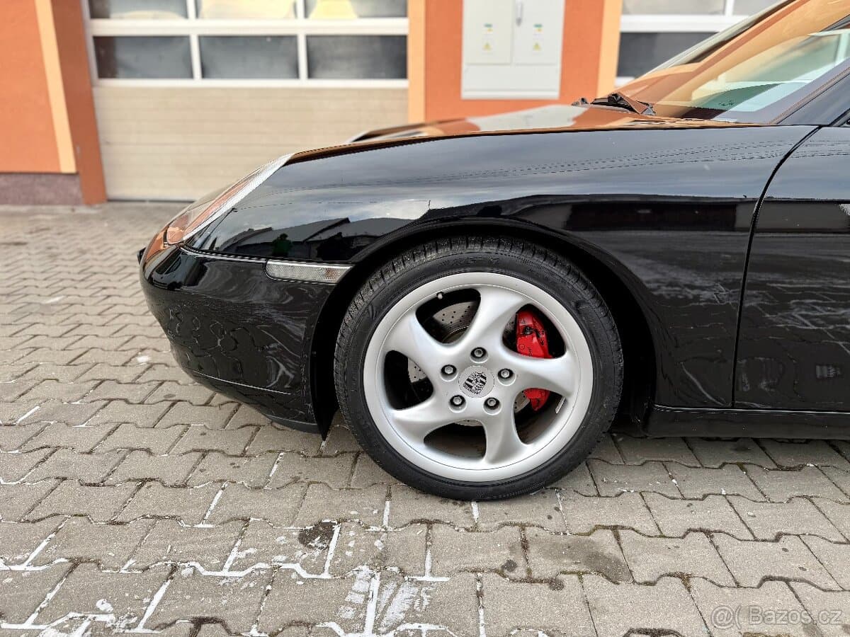 2001 Porsche 911 - 11
