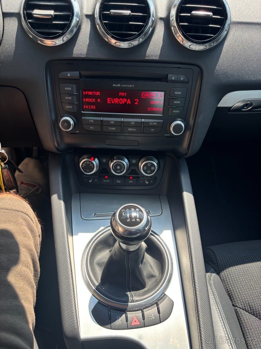 2013 Audi TT - 11