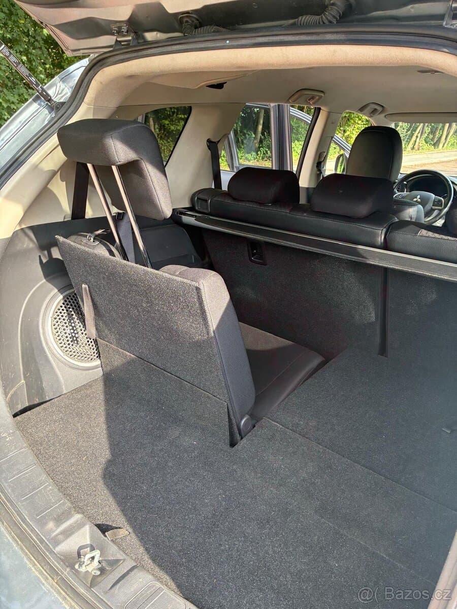 2014 Mitsubishi OUTLANDER - 11
