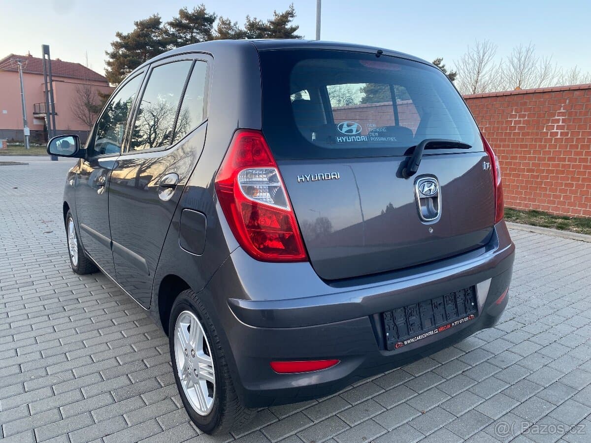2012 Hyundai i10 - 11