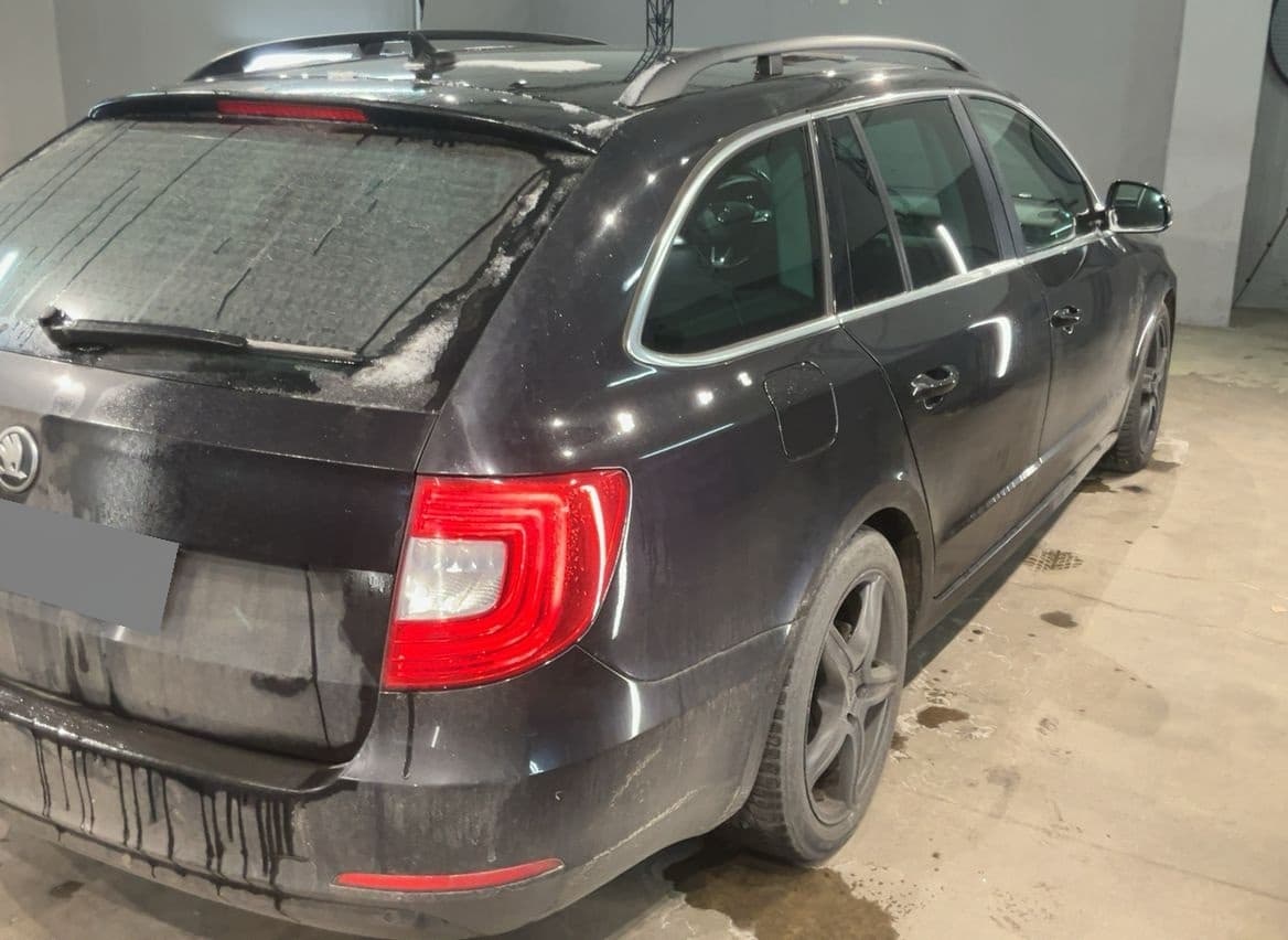 2014 Škoda SUPERB - 11