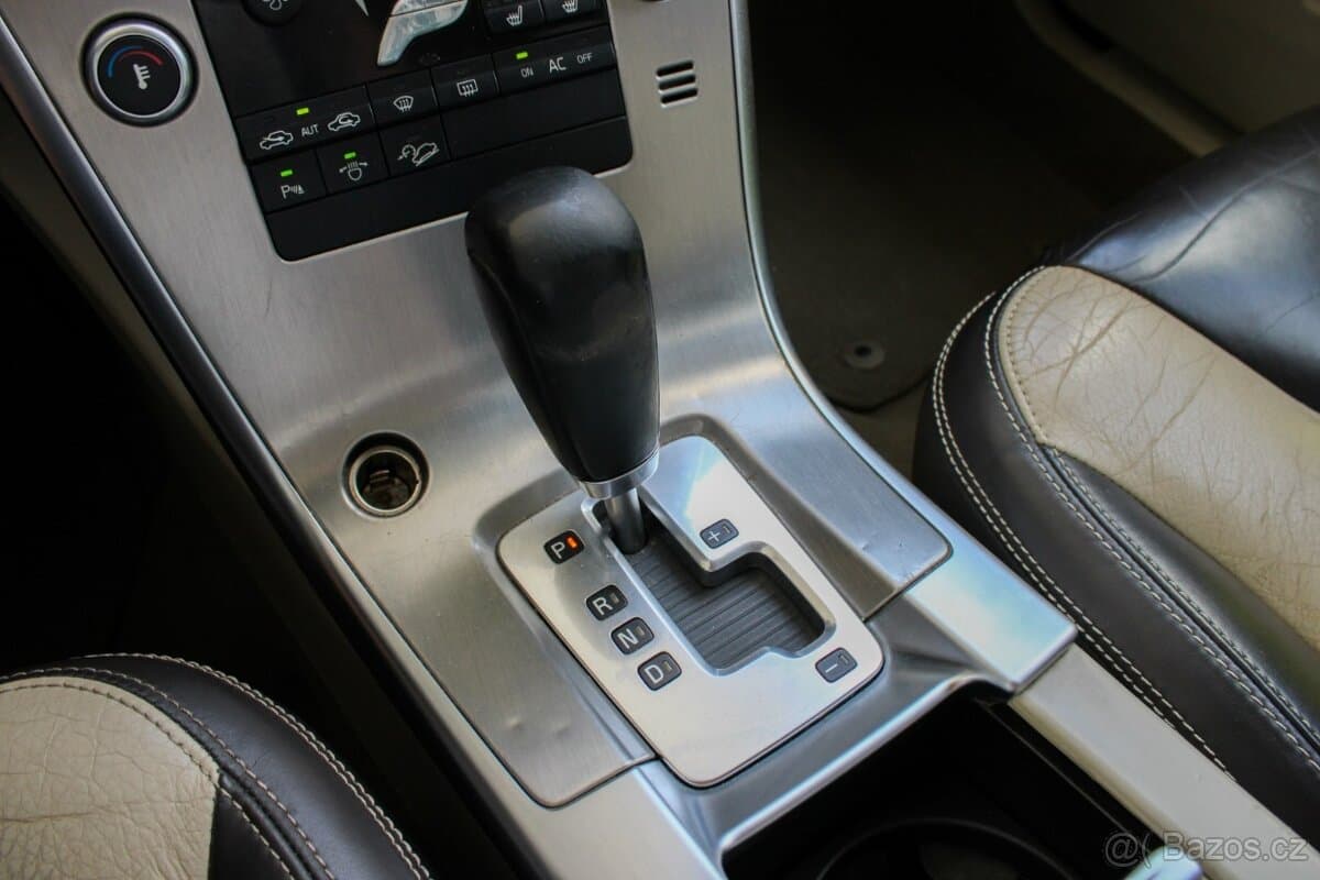 2009 Volvo XC60 - 11