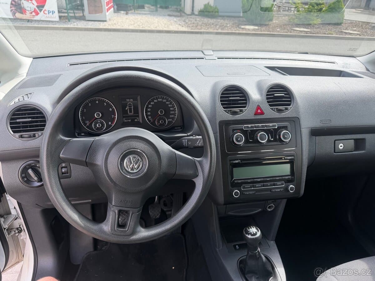 2011 Volkswagen CADDY - 11