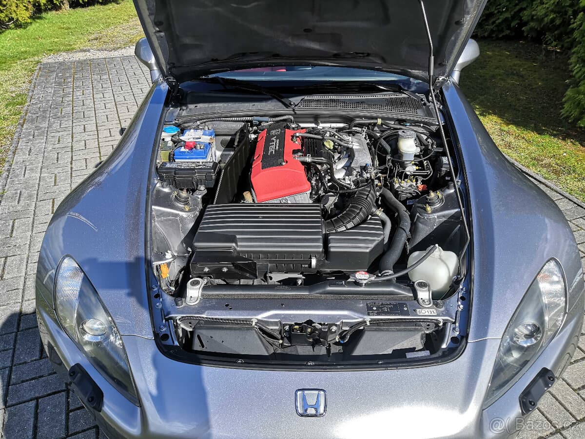 2000 Honda S2000 - 11