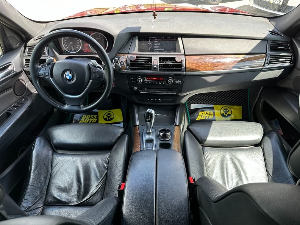 2010 BMW X6 - 11