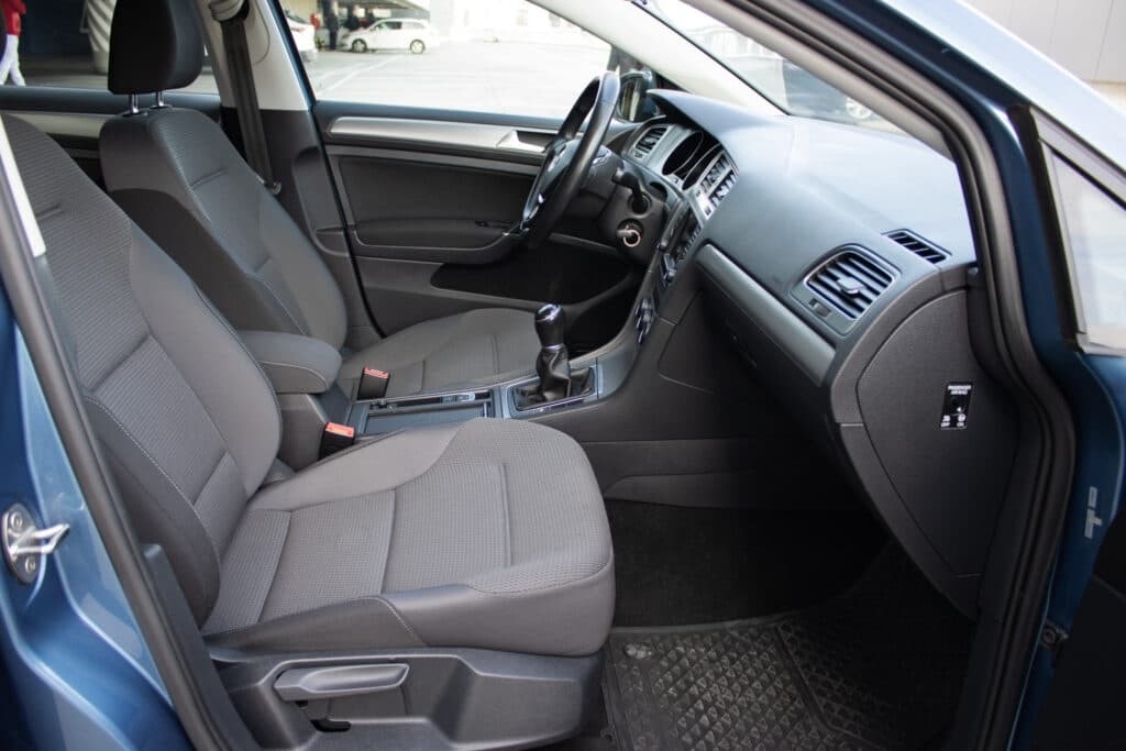 2016 Volkswagen GOLF - 11