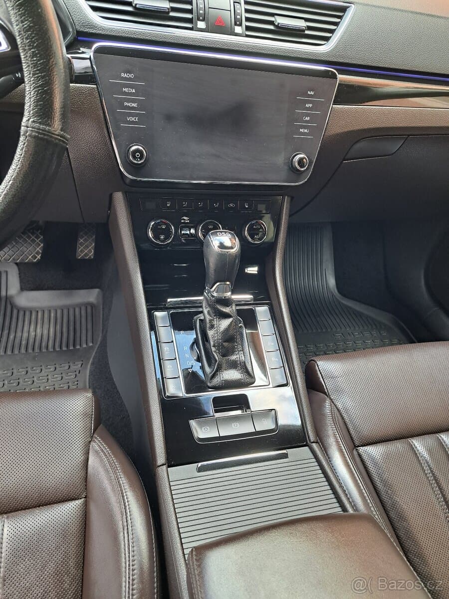 2018 Škoda SUPERB - 11