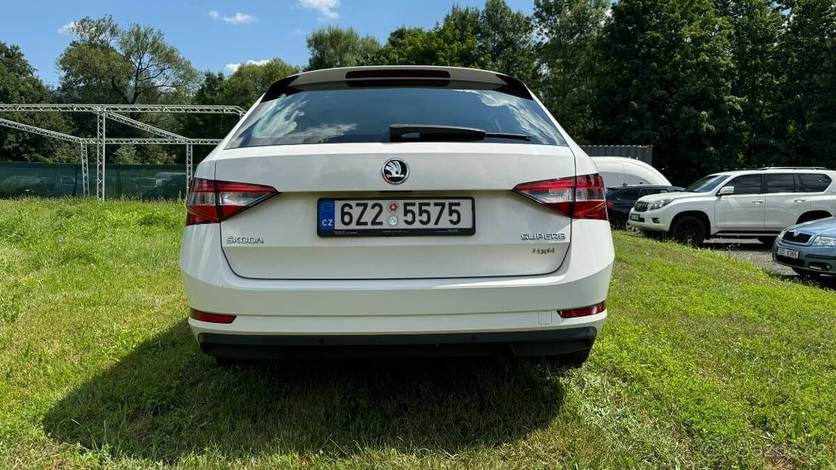 2017 Škoda SUPERB - 11