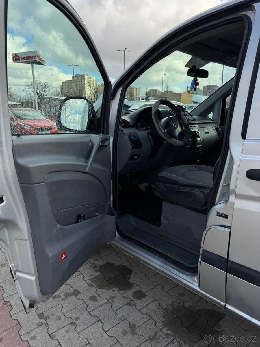 Mercedes-Benz VITO - 11