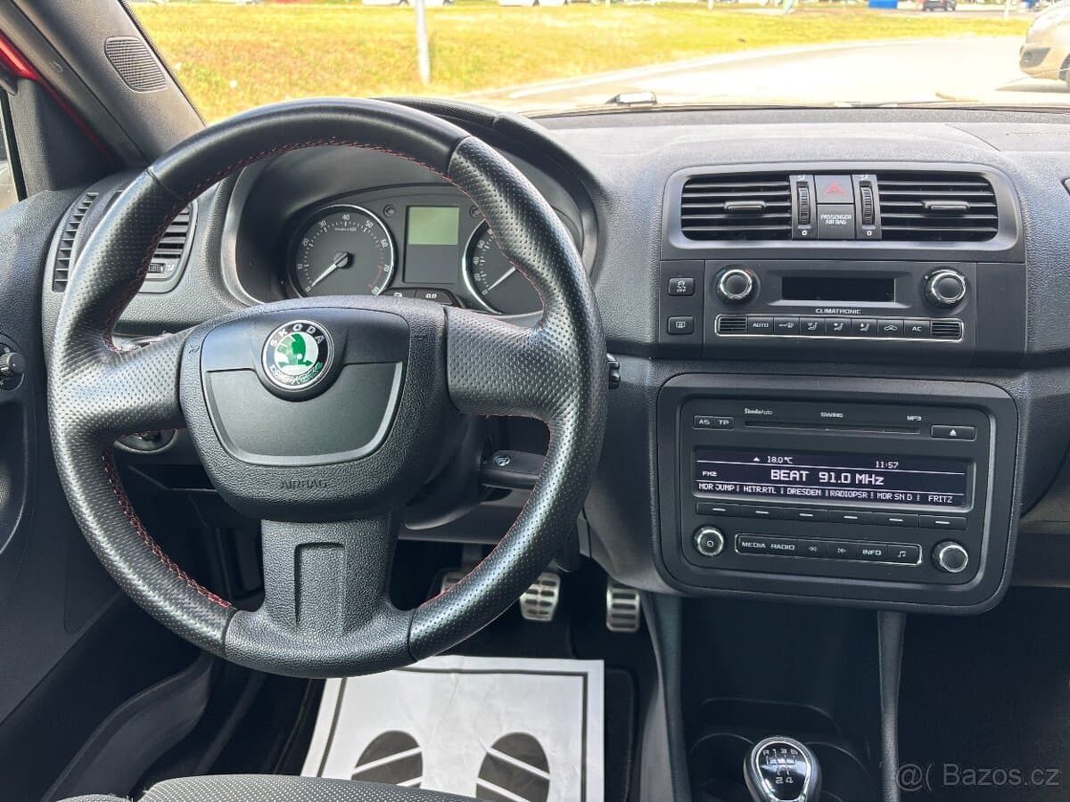 2011 Škoda FABIA - 11