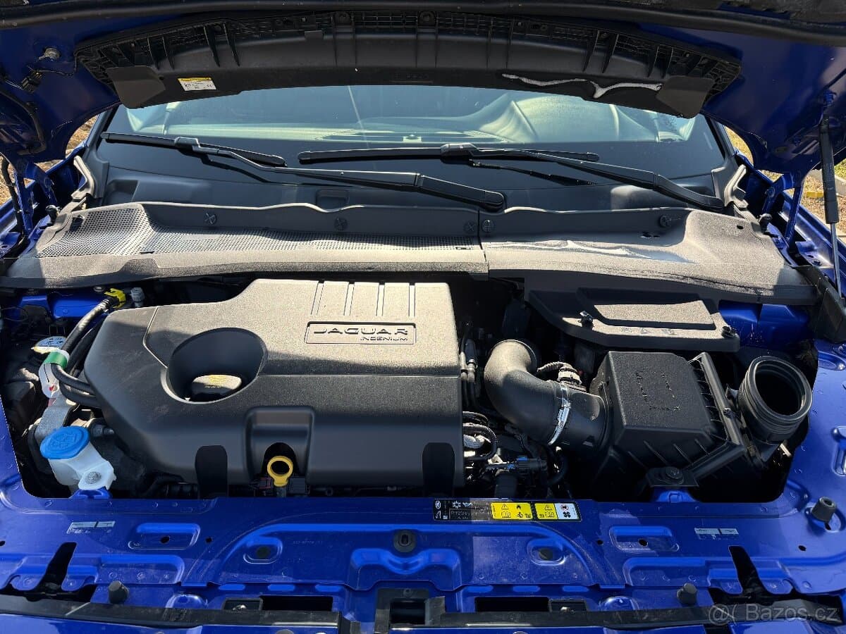 2018 Jaguar E-PACE - 11