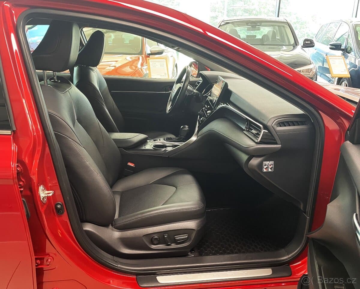 2022 Toyota CAMRY - 11