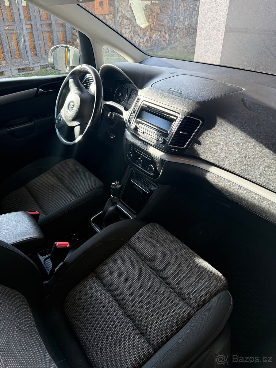 Volkswagen SHARAN - 11