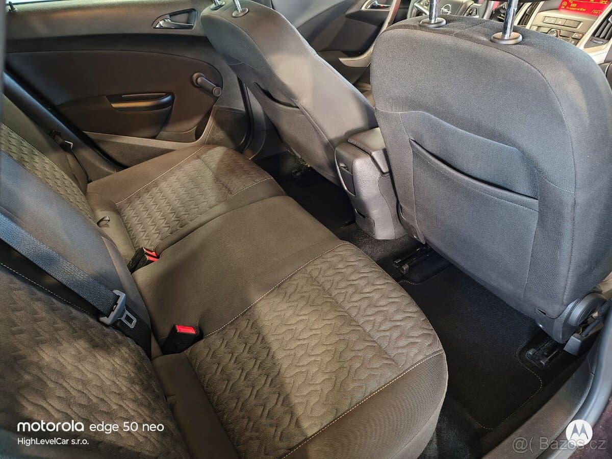 2013 Opel ASTRA - 11