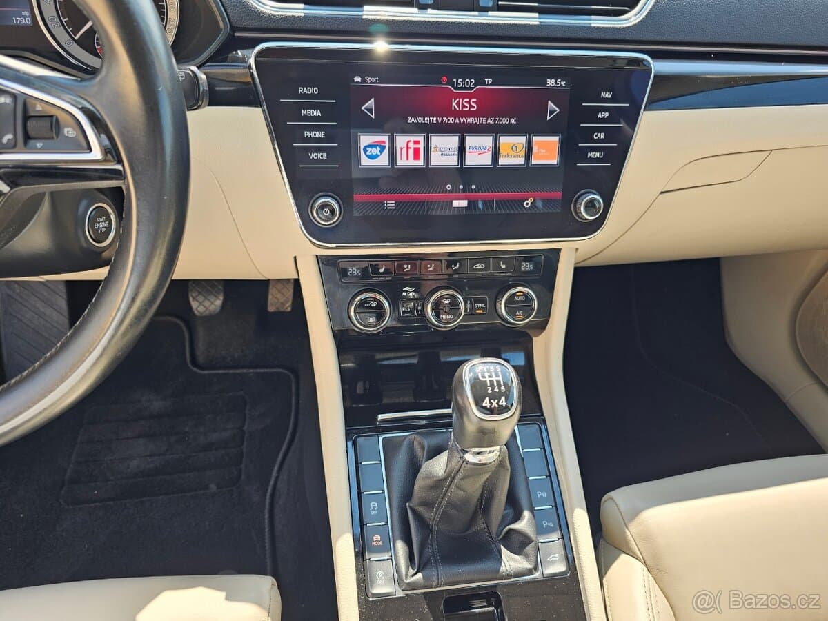 2018 Škoda SUPERB - 11