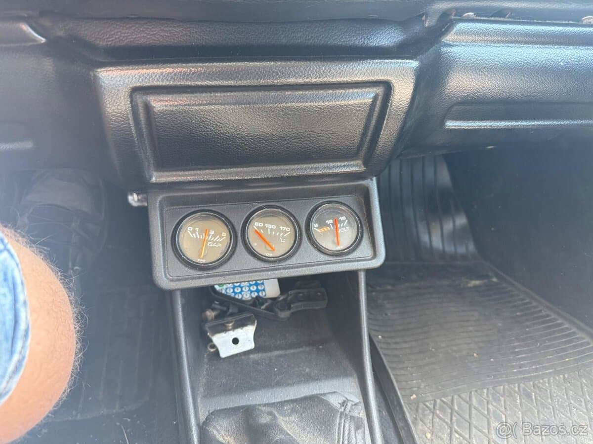1990 Volkswagen GOLF - 11