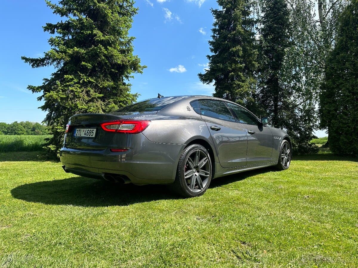 Maserati QUATTROPORTE - 11