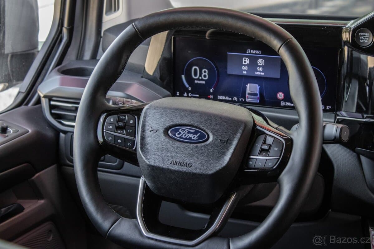 2025 Ford TOURNEO - 11