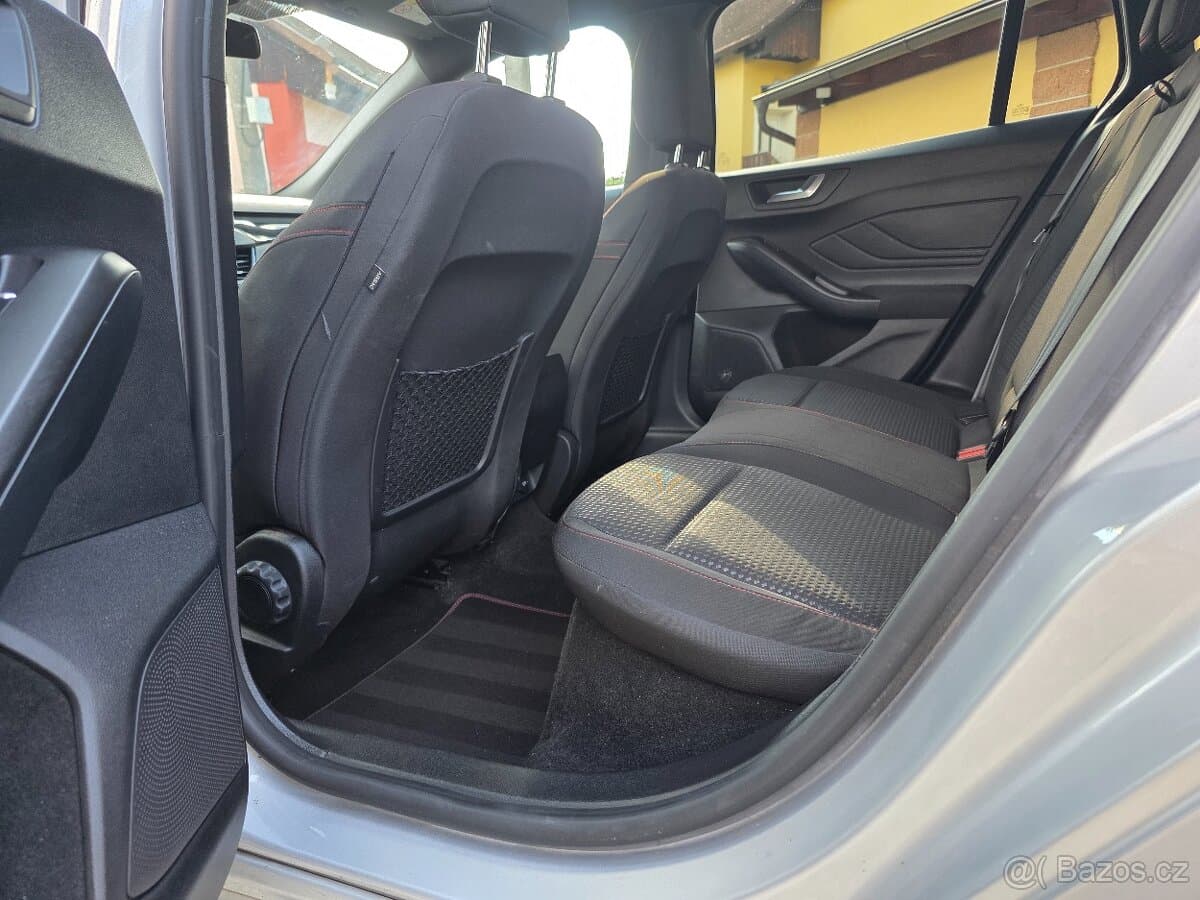 Ford FOCUS - 11