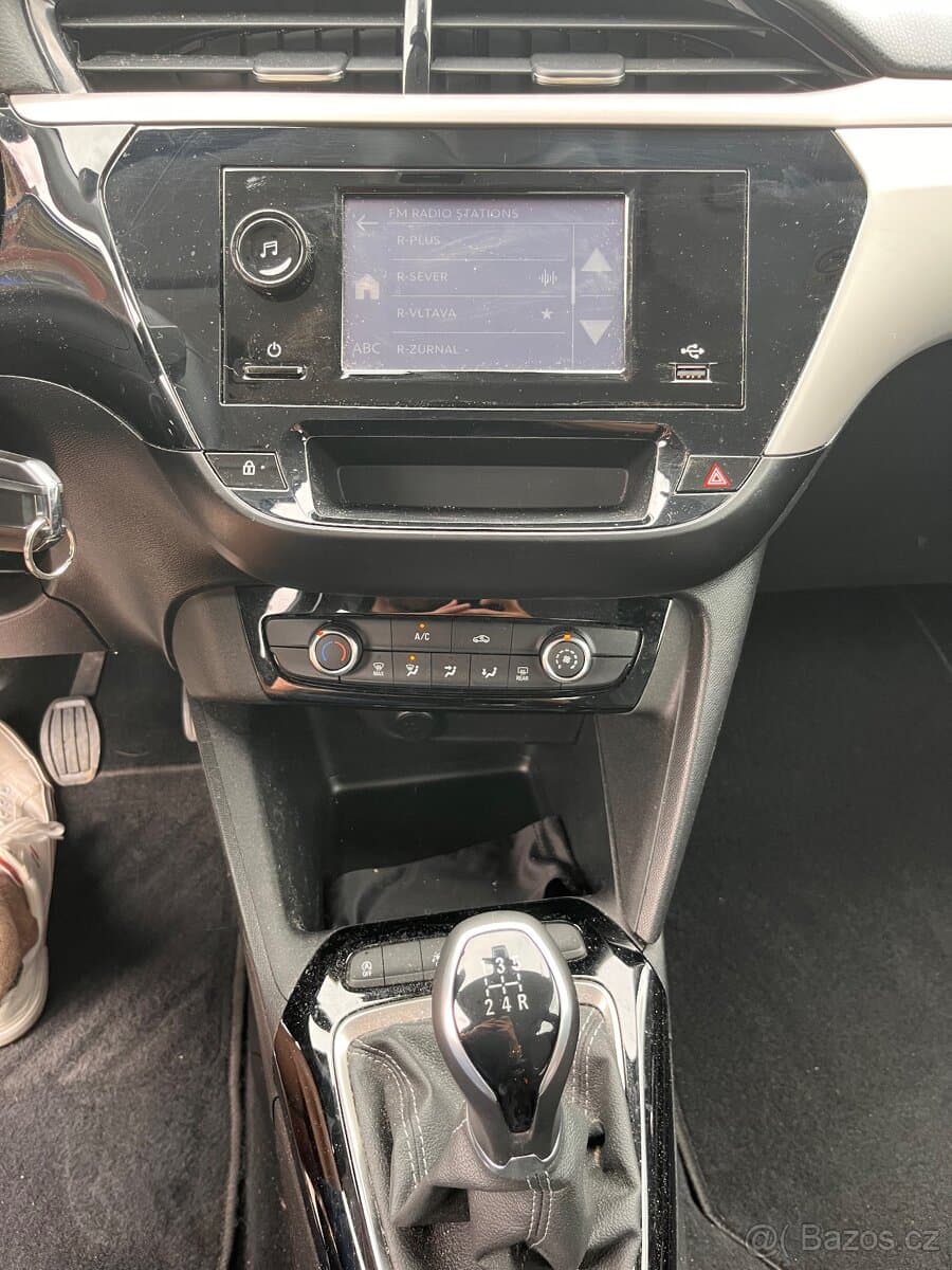 2021 Opel CORSA - 11