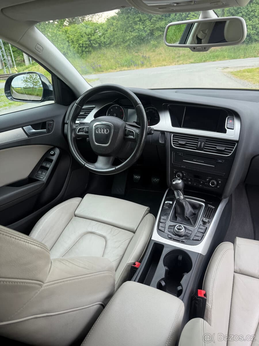 2010 Audi A4 - 11