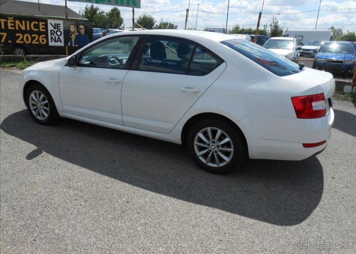 2016 Škoda OCTAVIA - 11