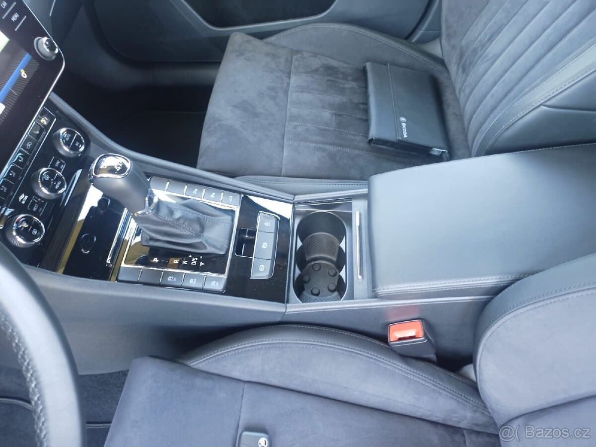2019 Škoda SUPERB - 11