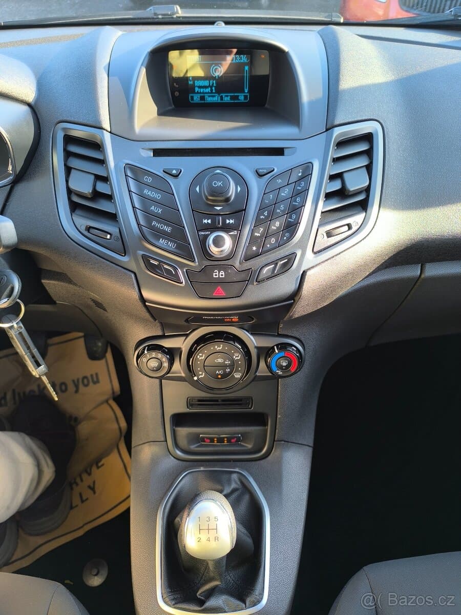 2013 Ford FIESTA - 11