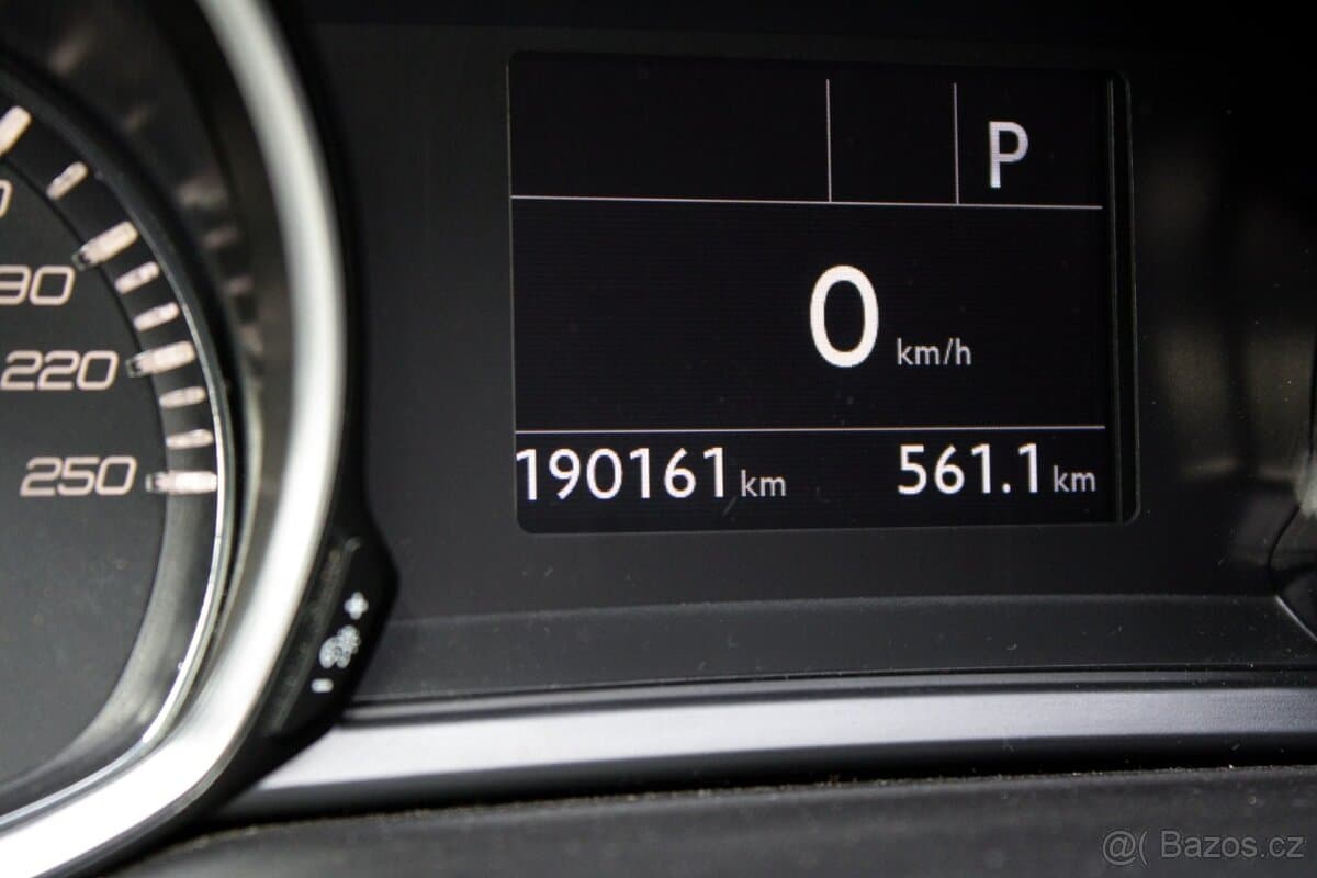 2019 Peugeot 308 - 11